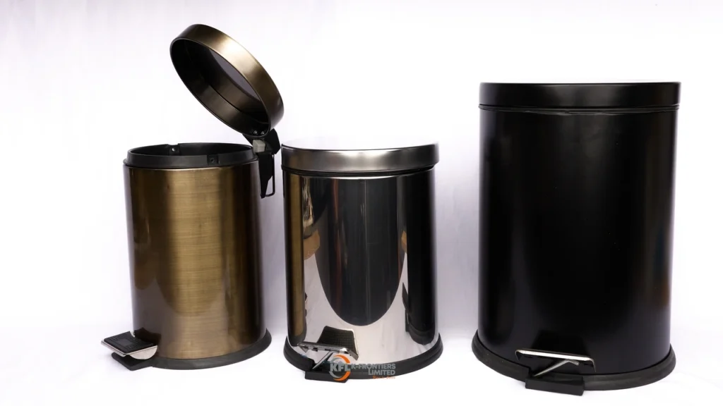 dustbins with pedal0420